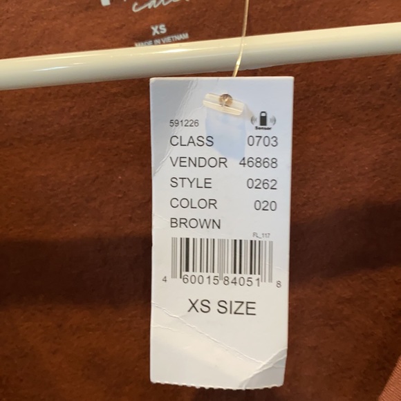 Brown crop top - Picture 3 of 3